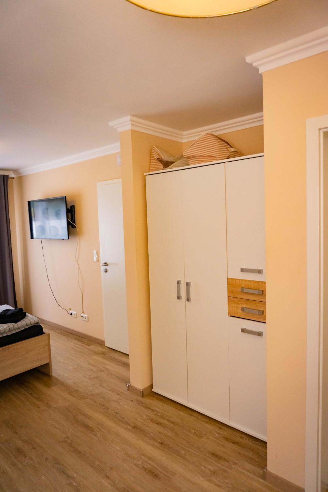 Haus Strandlust- Gemuetliches Studio Direkt Am Duemmer Apartment Lembruch Luaran gambar