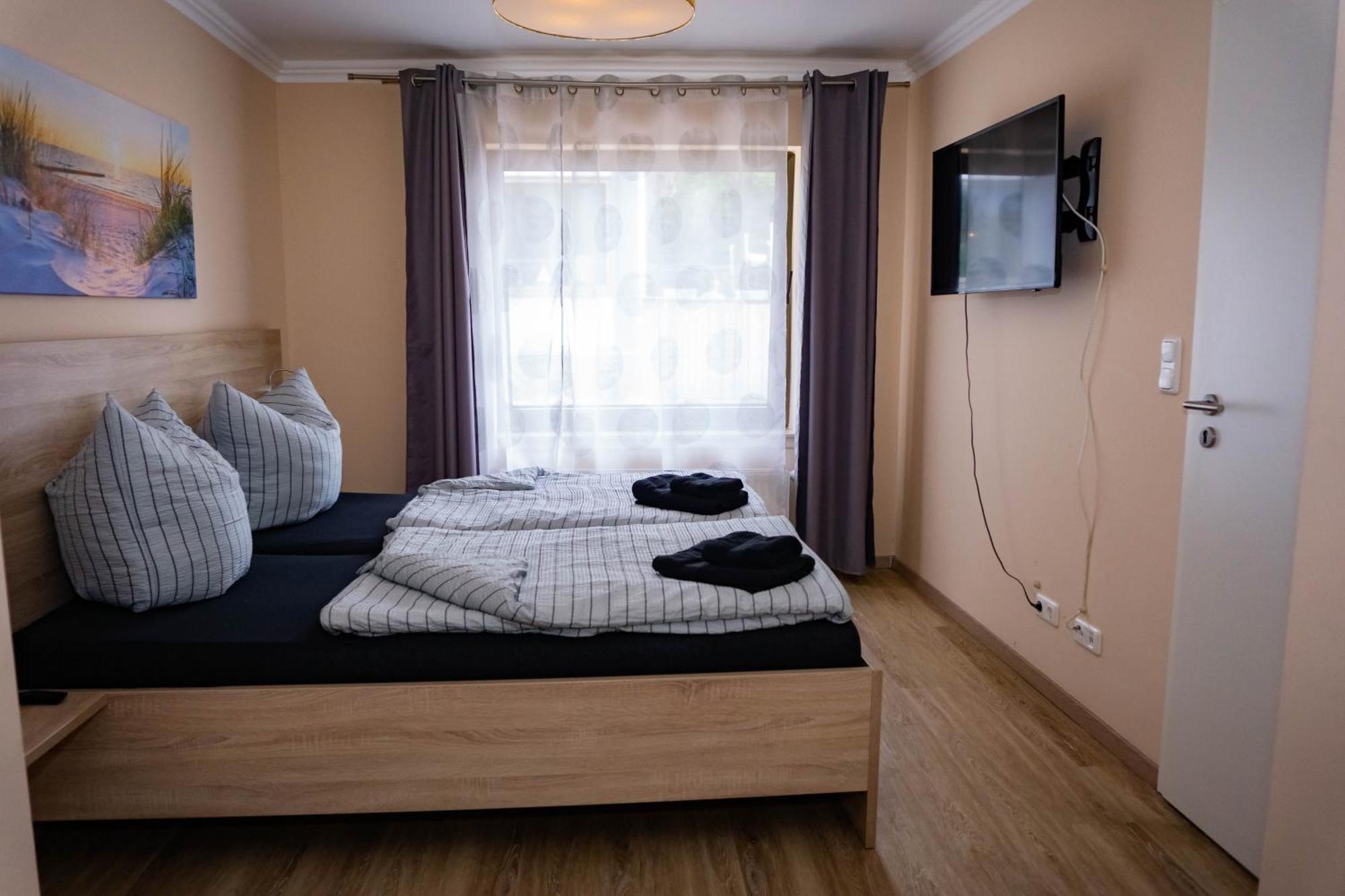 Haus Strandlust- Gemuetliches Studio Direkt Am Duemmer Apartment Lembruch Luaran gambar